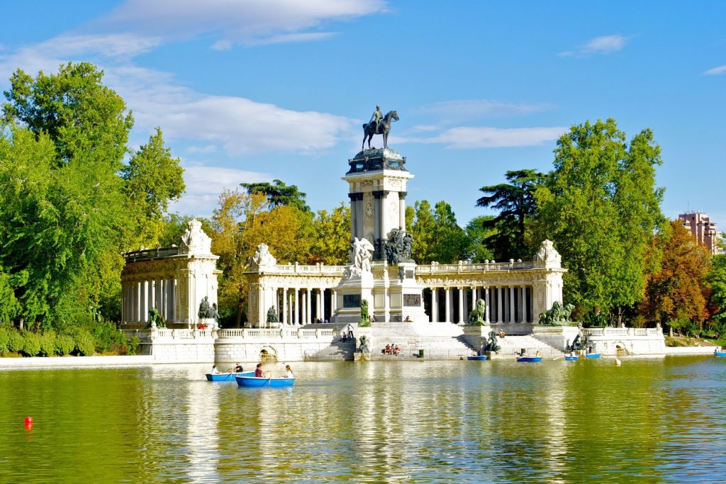 Parque del Retiro things to do and see on a school trip to Madrid JWT